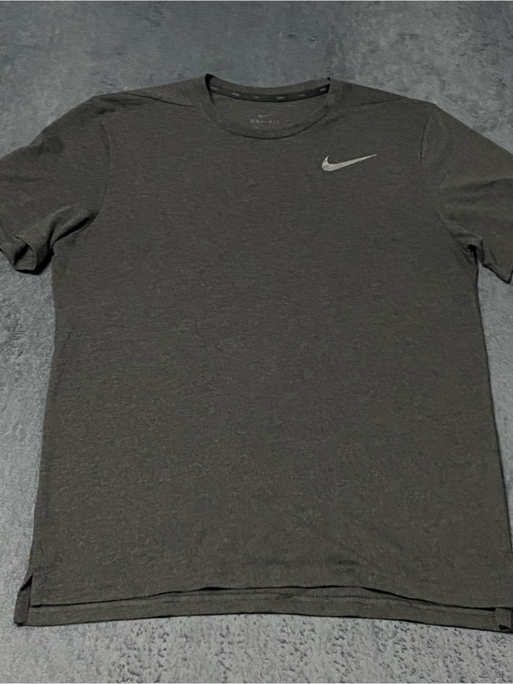 Nike Dri Fit Hyper Dry Training Shirt Mens M Dark Gray Short Sleeve Activewear